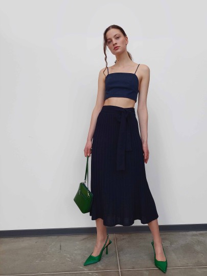 Riin dark blue skirt