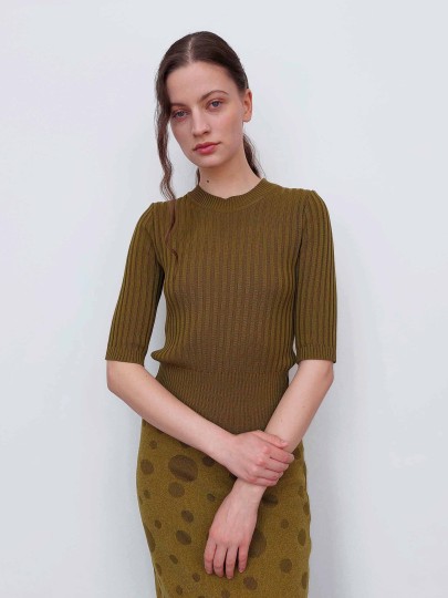 Mirty olive green sweater