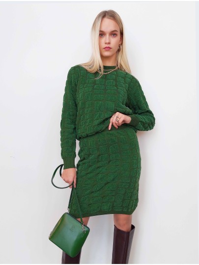 Immik forest green sweater