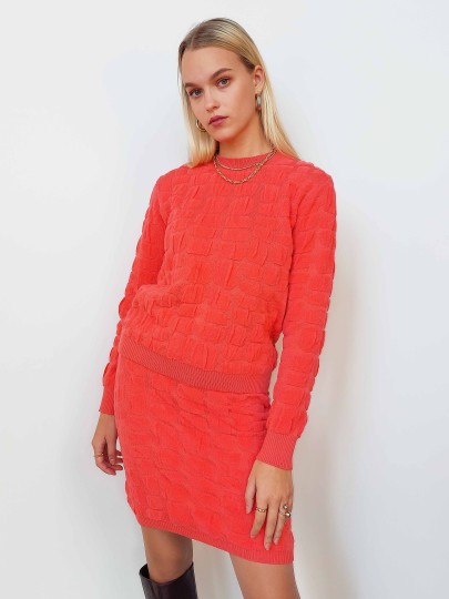 Immik coral-pink sweater