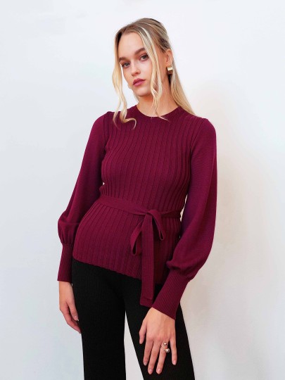 Elin dark purple sweater...