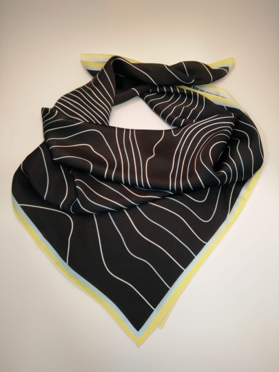 Scarf KJG, black with white and blue pattern