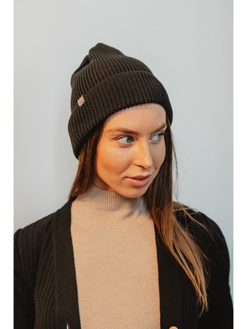 Beanie merino wool hat black